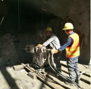 吉木乃水下抗分散灌浆料特点 水下不分散注浆料介绍