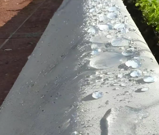 吉木乃硅烷浸渍涂料在混凝土保护中的应用